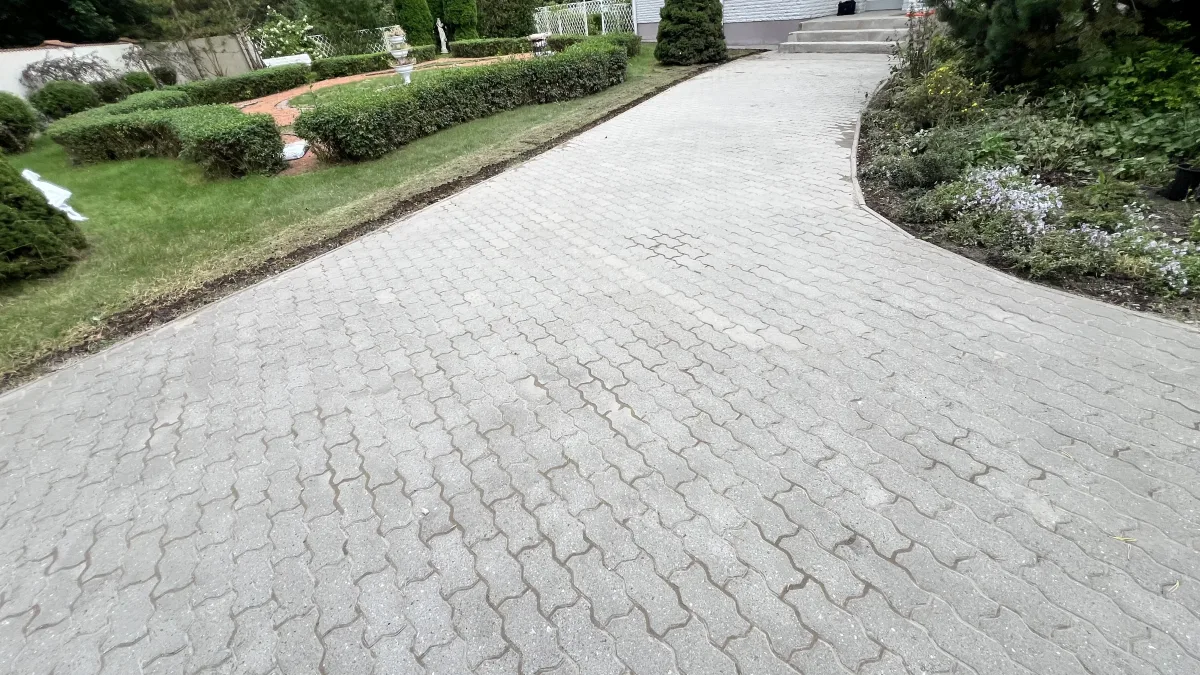 Sillutuskivid aiaplatsis