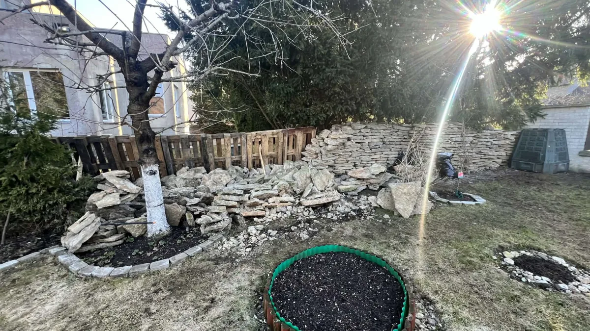 Kiviaed enne restaureerimist